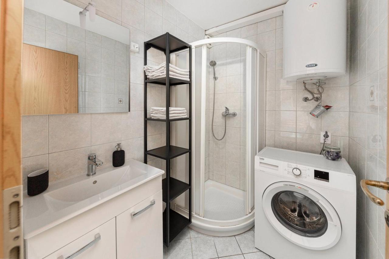 Apartma Vevce Lägenhet Ljubljana Exteriör bild