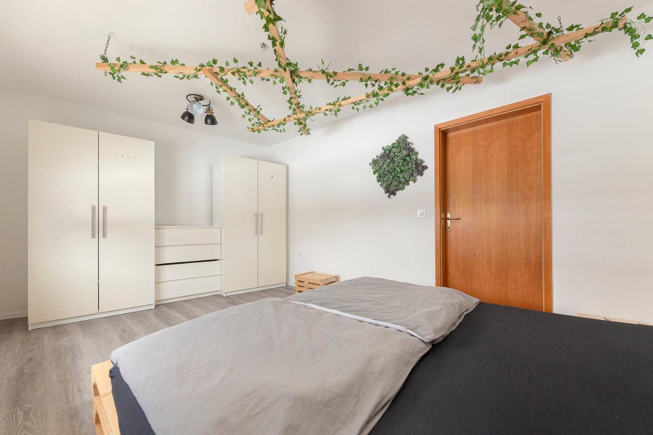Apartma Vevce Lägenhet Ljubljana Exteriör bild