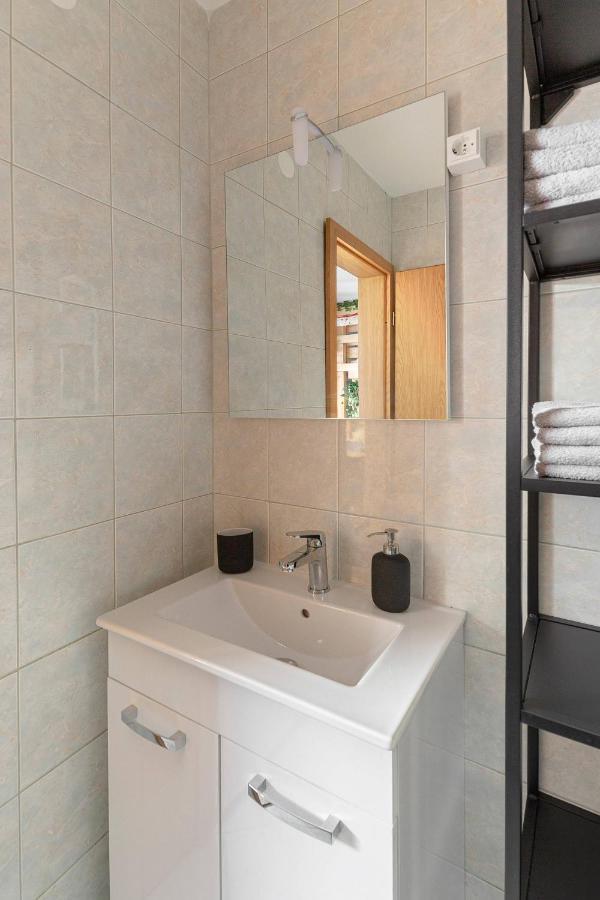 Apartma Vevce Lägenhet Ljubljana Exteriör bild